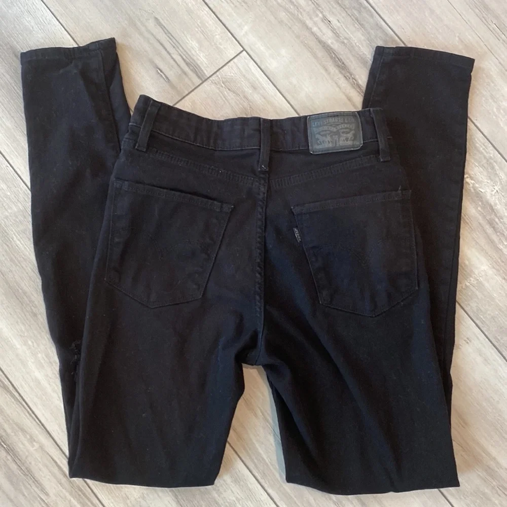 Levi’s 721 high rise skinny jeans size 27